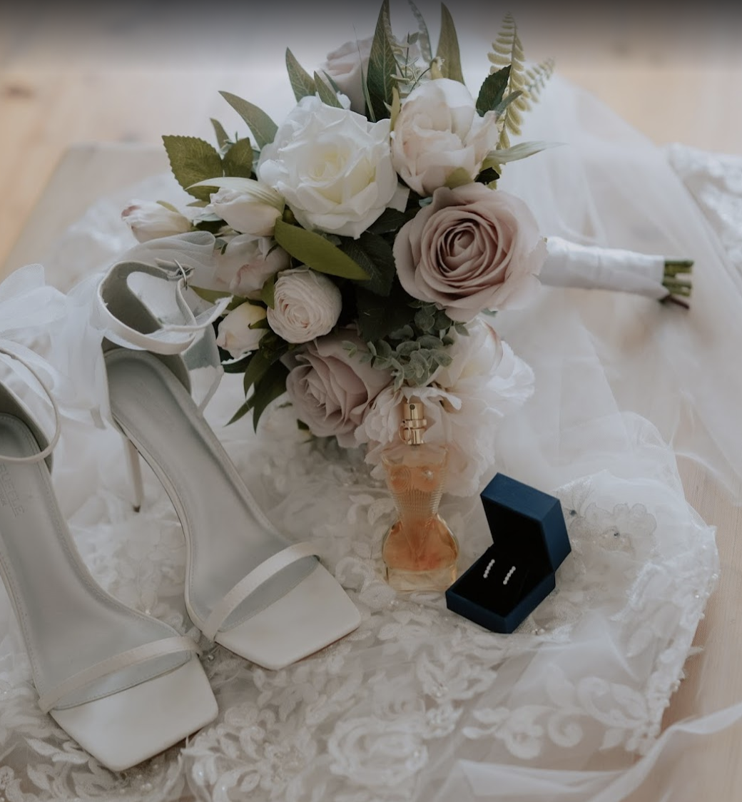 Olivia Bridal Party Flowers